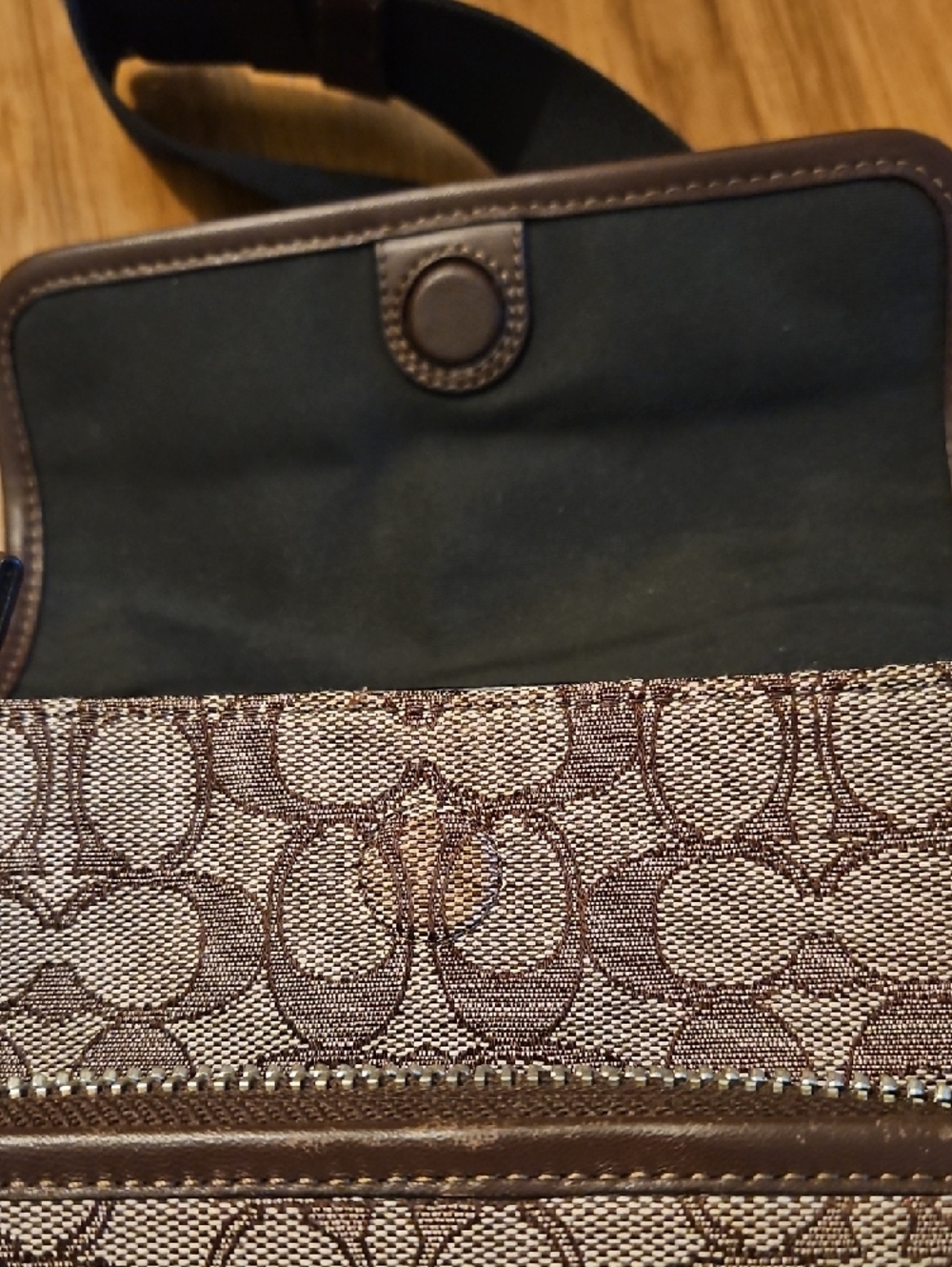 Coach Brown Signature Messenger Crossbody Bag With Matching Card Wallet! - Picture 3 of 9